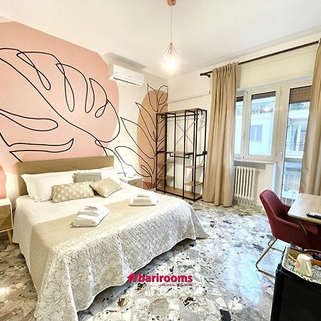 Barirooms Piccinni Екстериор снимка
