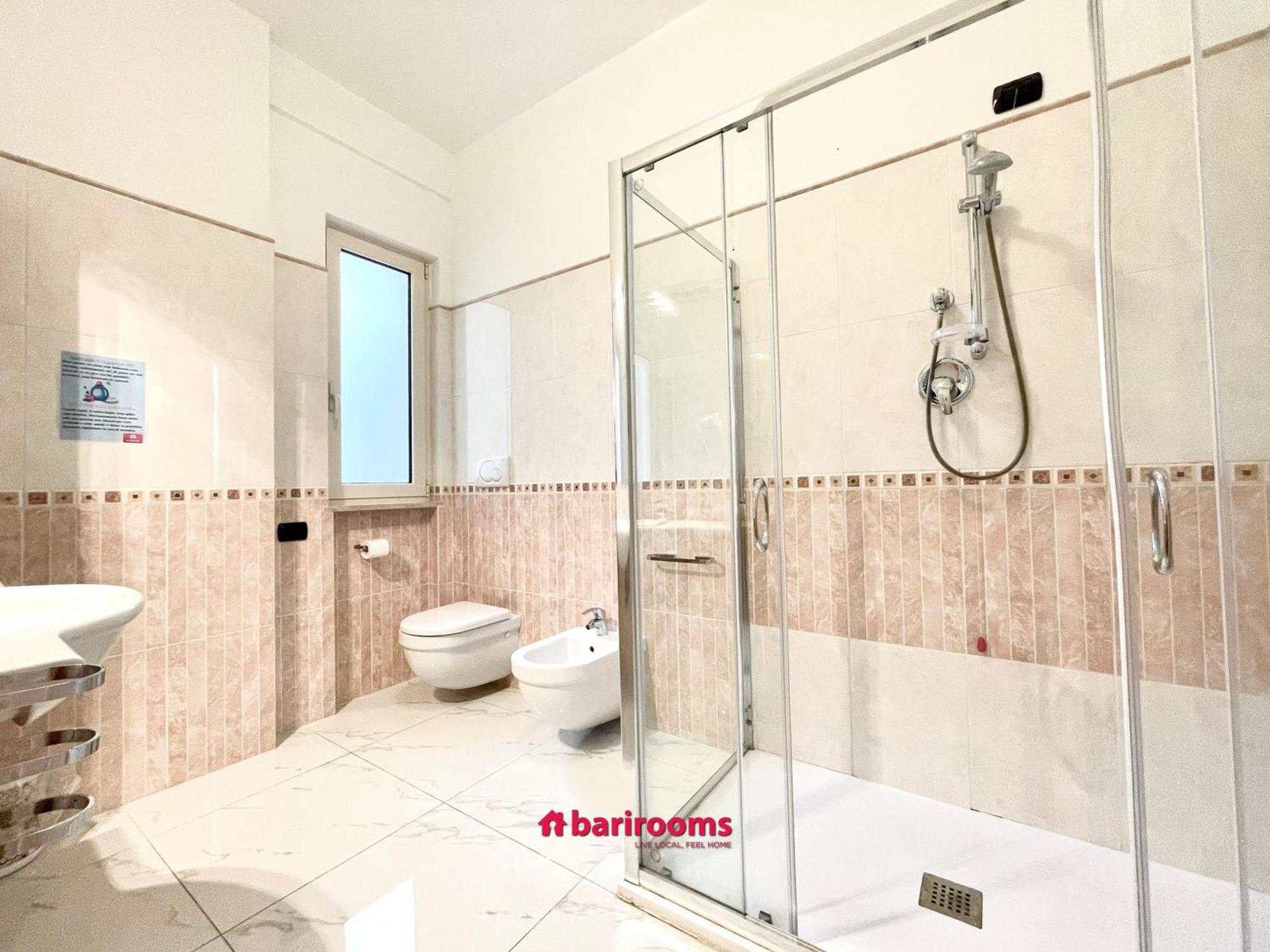 Barirooms Piccinni Екстериор снимка