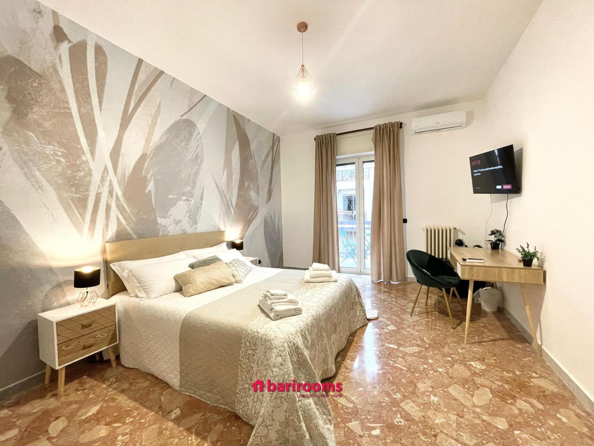 Barirooms Piccinni Екстериор снимка