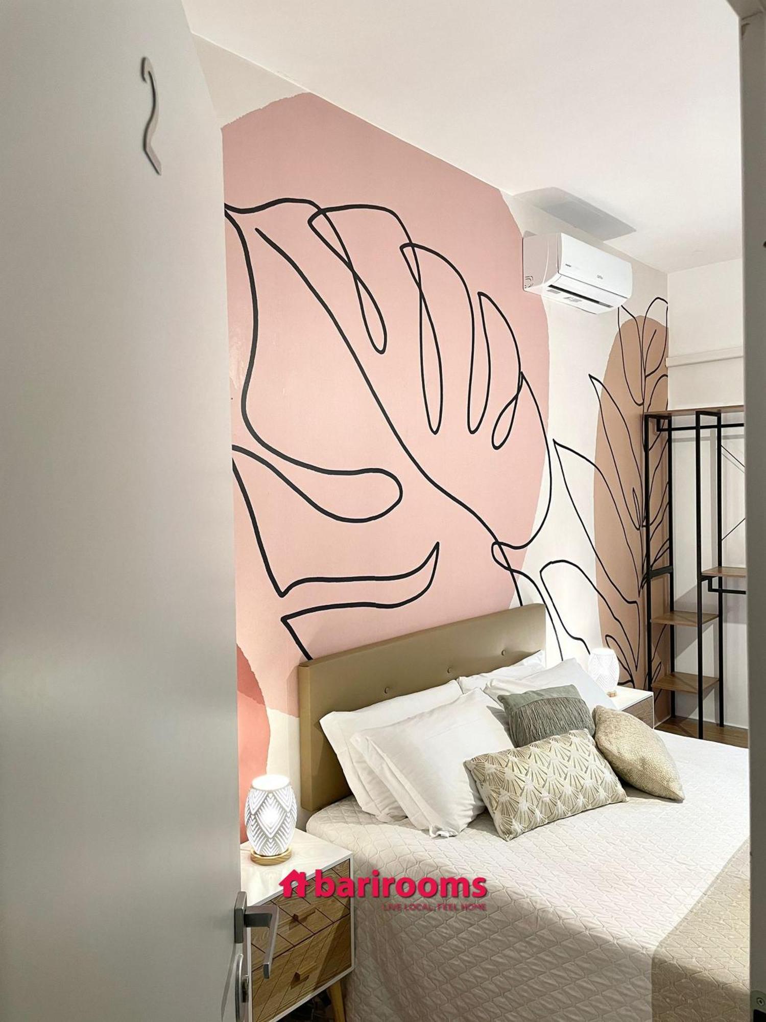 Barirooms Piccinni Екстериор снимка