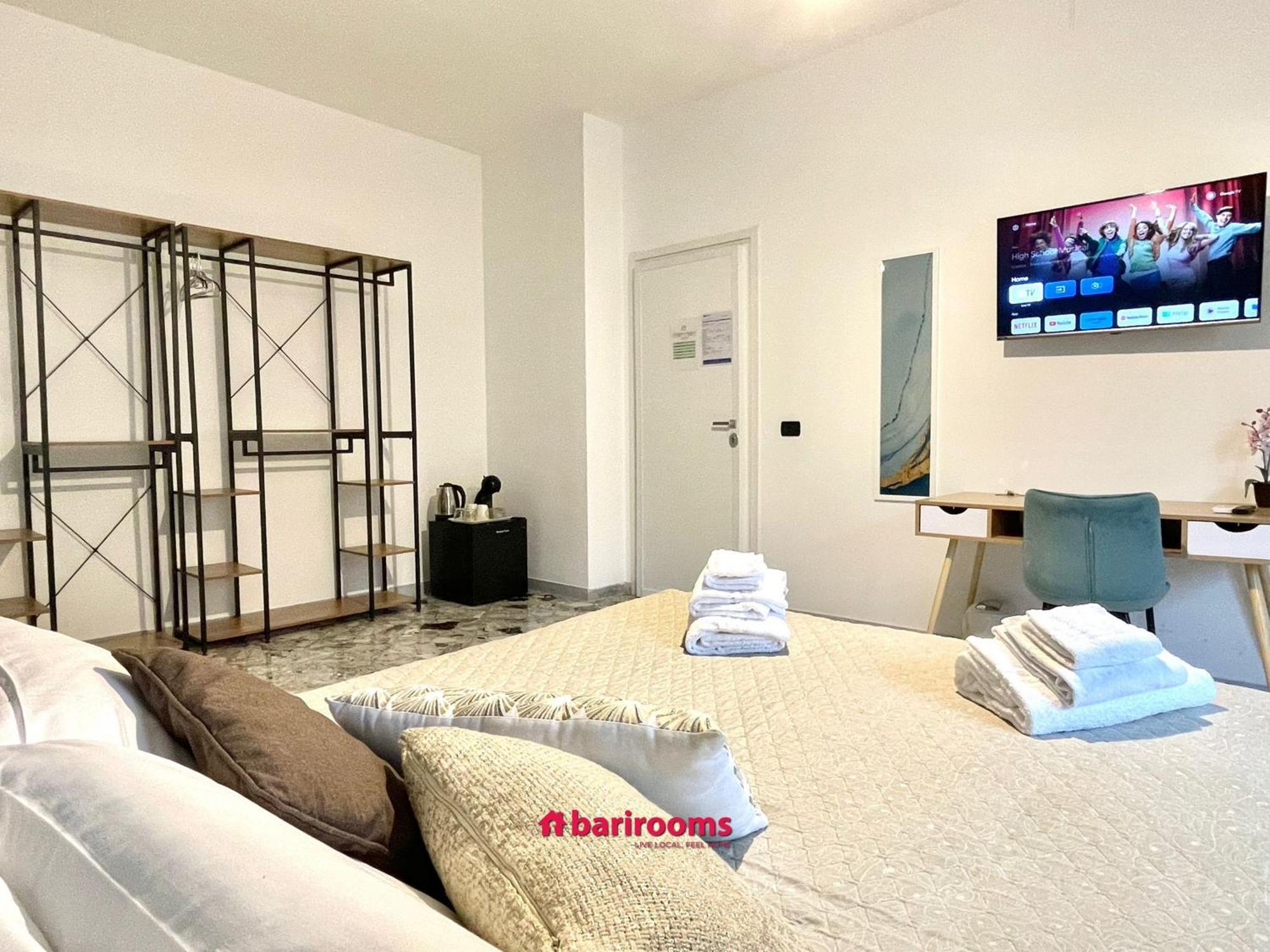 Barirooms Piccinni Екстериор снимка